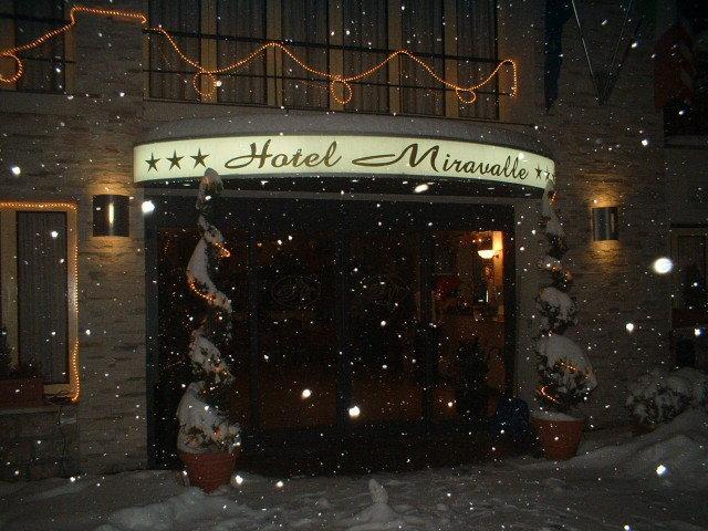 Hotel Miravalle 2000 Lizzano In Belvedere Eksteriør bilde